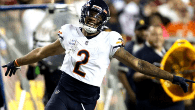 Justin Fields, Moore break out as Bears snap 14-game losing streak with win vs. Commanders